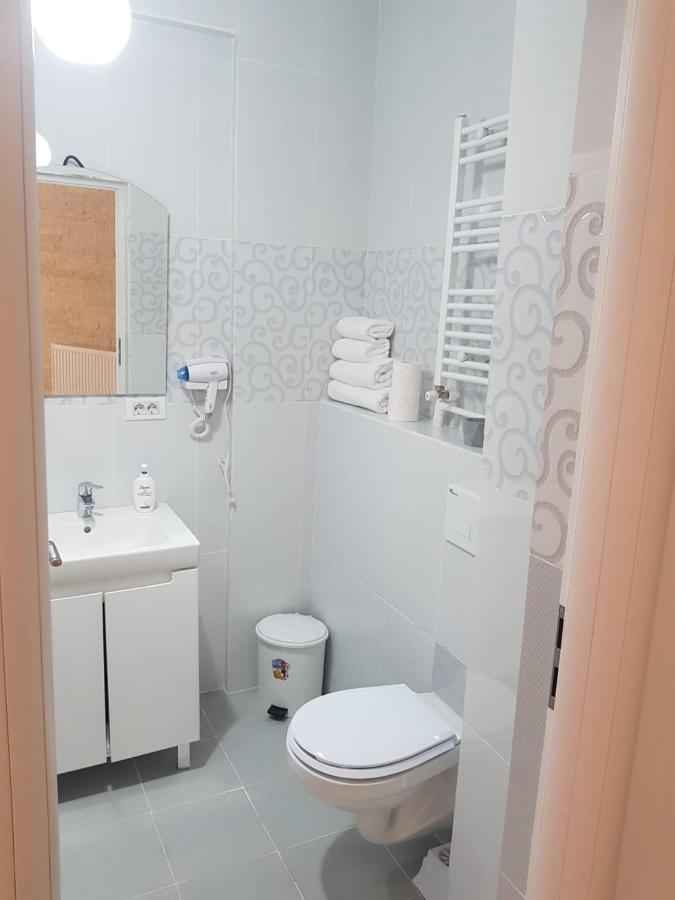 Unique Residence Apartament Нэводари Экстерьер фото