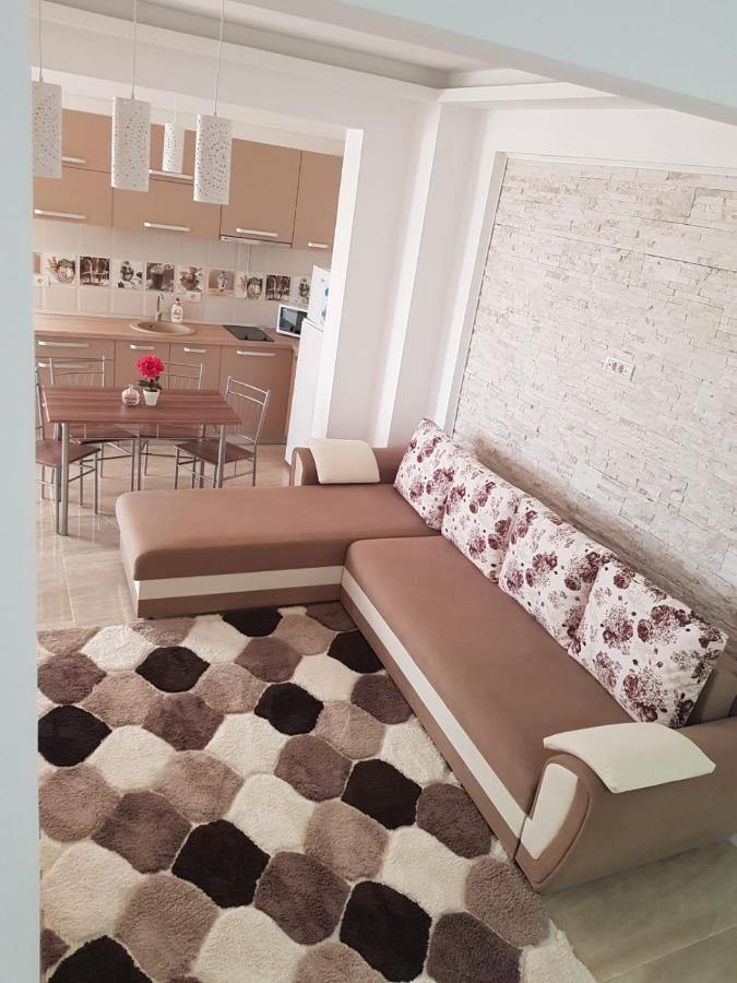 Unique Residence Apartament Нэводари Экстерьер фото