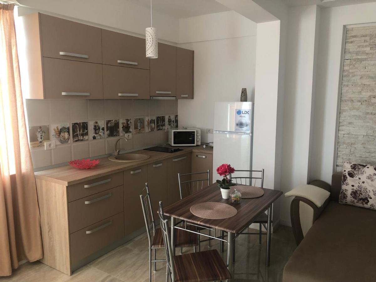 Unique Residence Apartament Нэводари Экстерьер фото